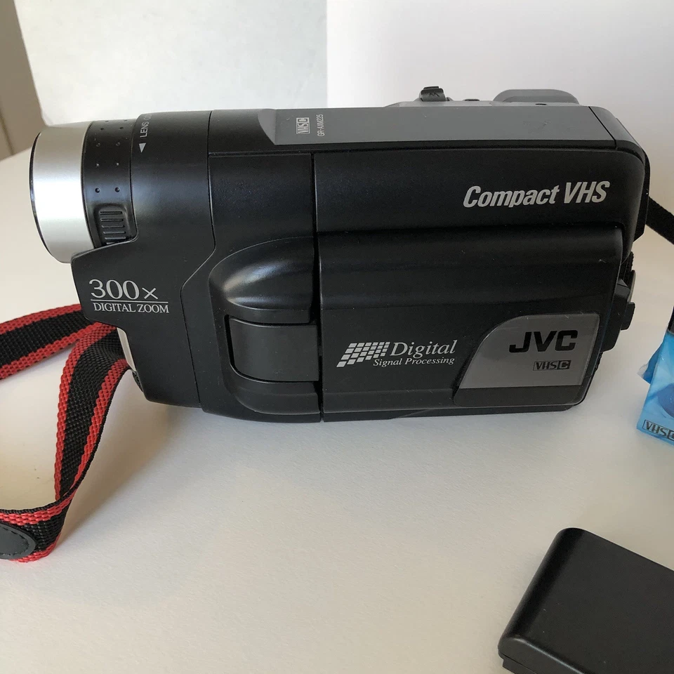 JVC VHS C Camcorder GR-AXM225U With Battery, Charger, Blank Sony VHS-C Tape  - Image 3 of 4