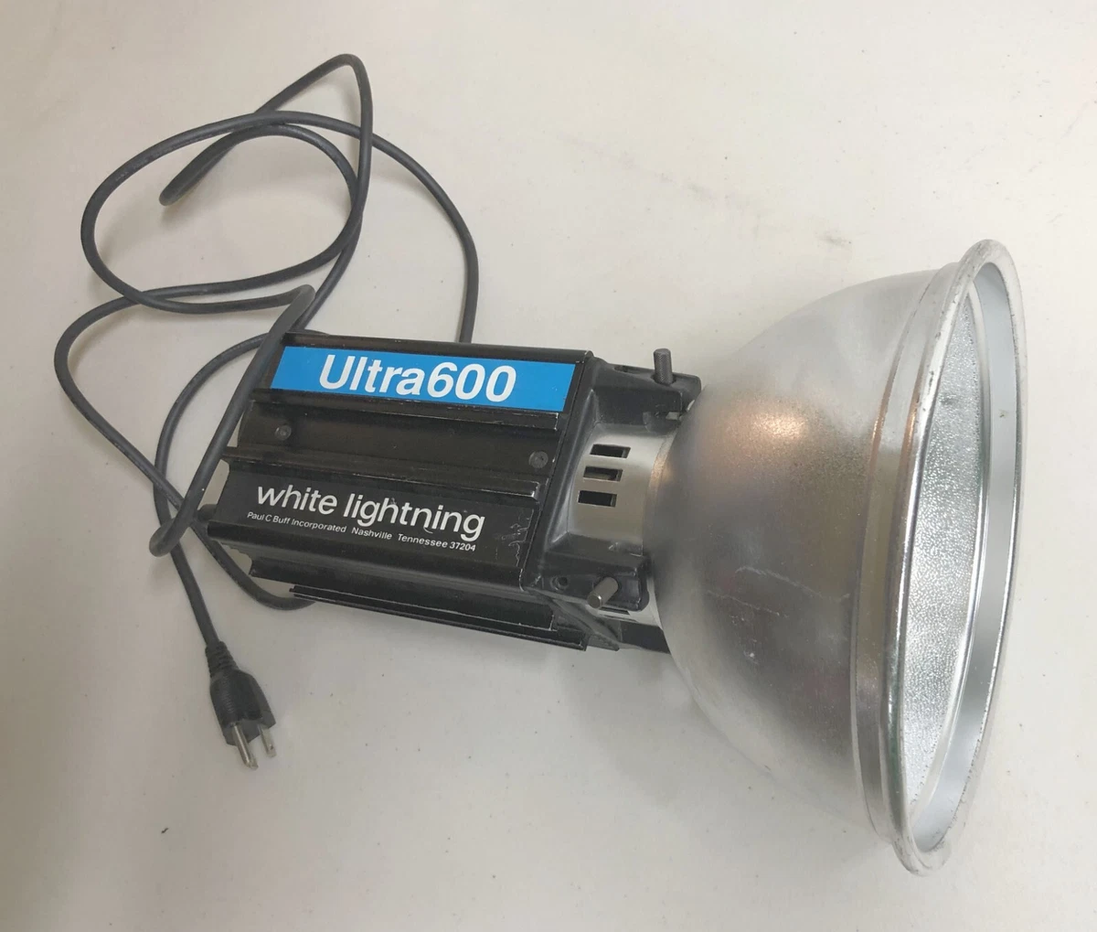 White lightning on sale studio lights