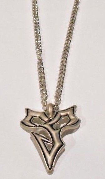 FINAL FANTASY X 10 TIDUS STEEL PENDANT ON HEAVY 19
