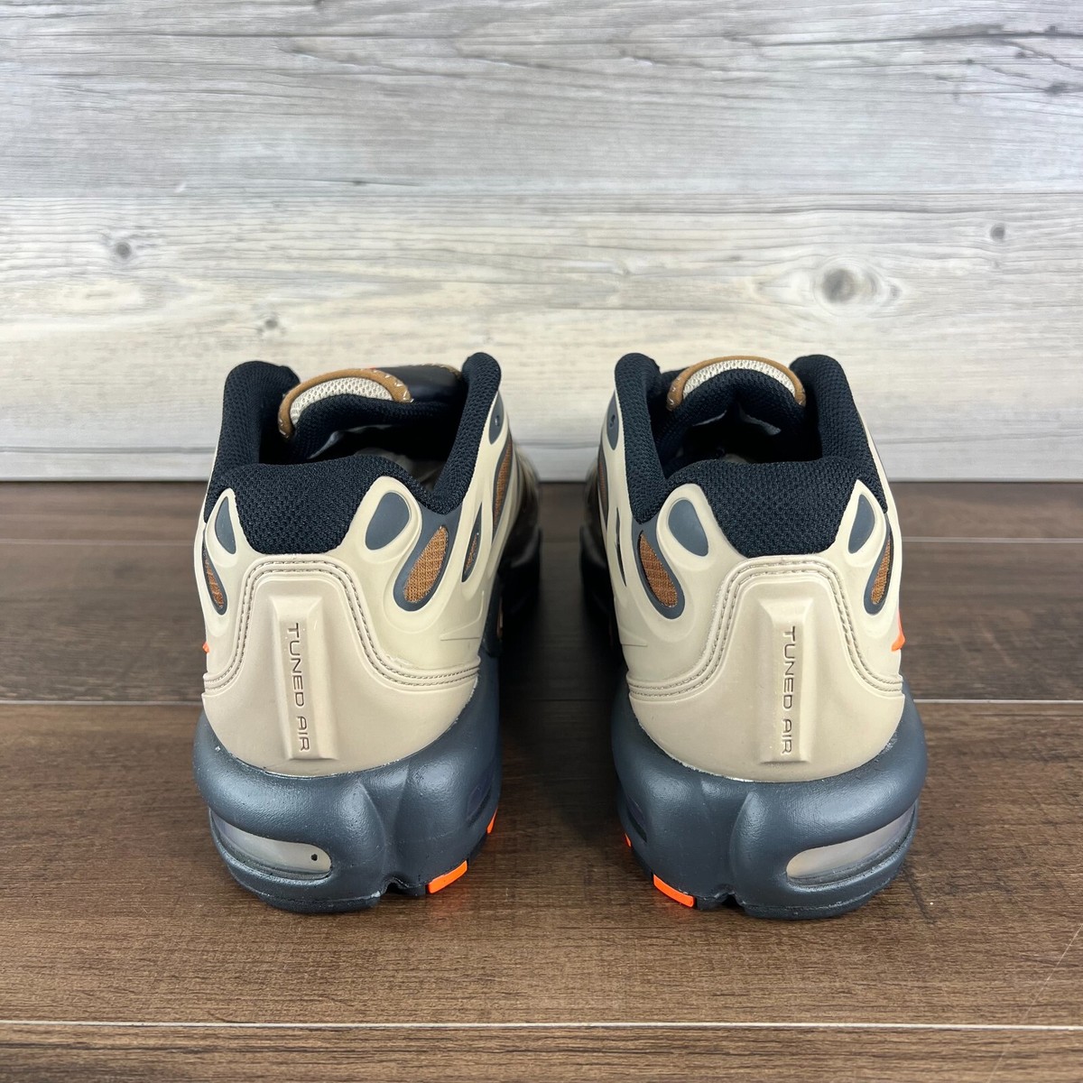 Nike Men's Air Max Plus Drift Mens Sz 9 Khaki Dark Smoke Sanddrift