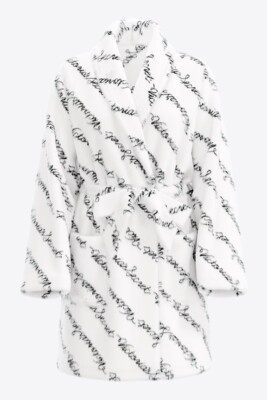 VICTORIA'S SECRET COZY SHORT PLUSH ROBE M/L RIBBON SCRIPT PRINT
