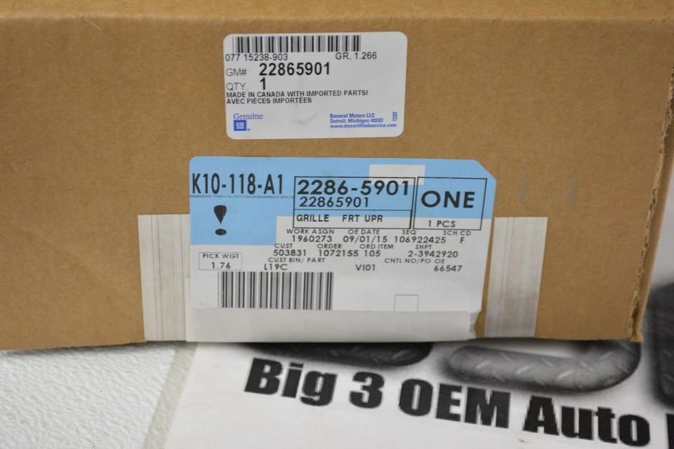 Rejilla cromada superior delantera Chevrolet Impala Monte Carlo con emblema nueva OE 22865901 Foto 3 de 3