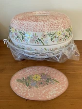 NEW 4 PC Temp-tations by Tara Casserole Bowl Lid Wire Basket Trivet Pink Floral
