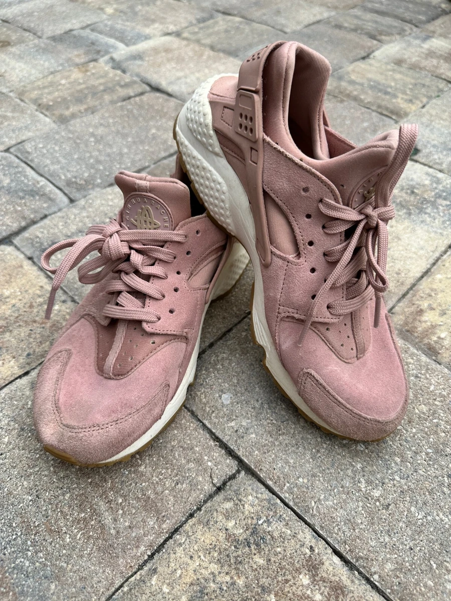 NIKE AIR HUARACHE Run Particle Pink Suede Women's Shoes Size 8 (AA0524-600)