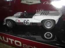 AUTOart 1/18 Chaparral #66 Vintage Race Car Diecast Model Collectible Japan