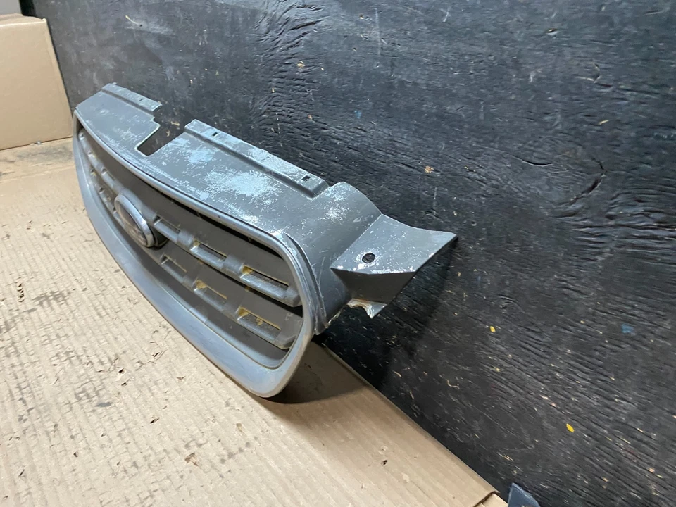 Parrilla delantera Subaru Legacy Outback 2005 a 2007 mercado de accesorios V2559 DG Foto 2 de 4