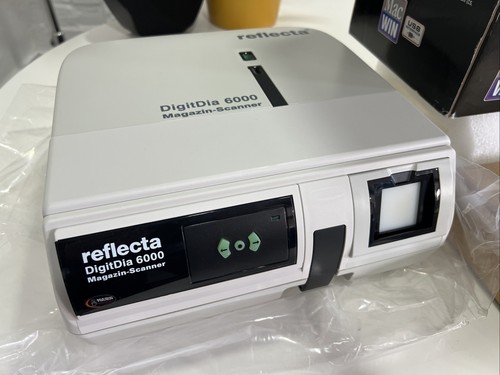 Reflecta DigitDia 6000 Automatic Slide Scanner - Picture 3 of 8