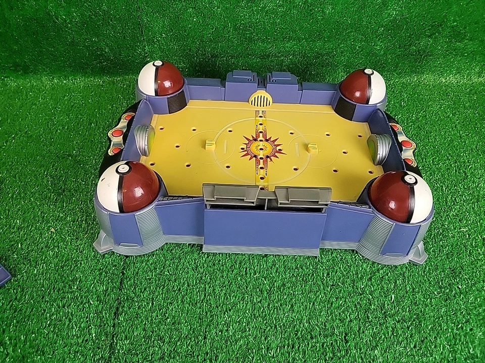 2000 Hasbro Pokemon Think Chip Battle Stadium (For Parts) - Image 4 of 4