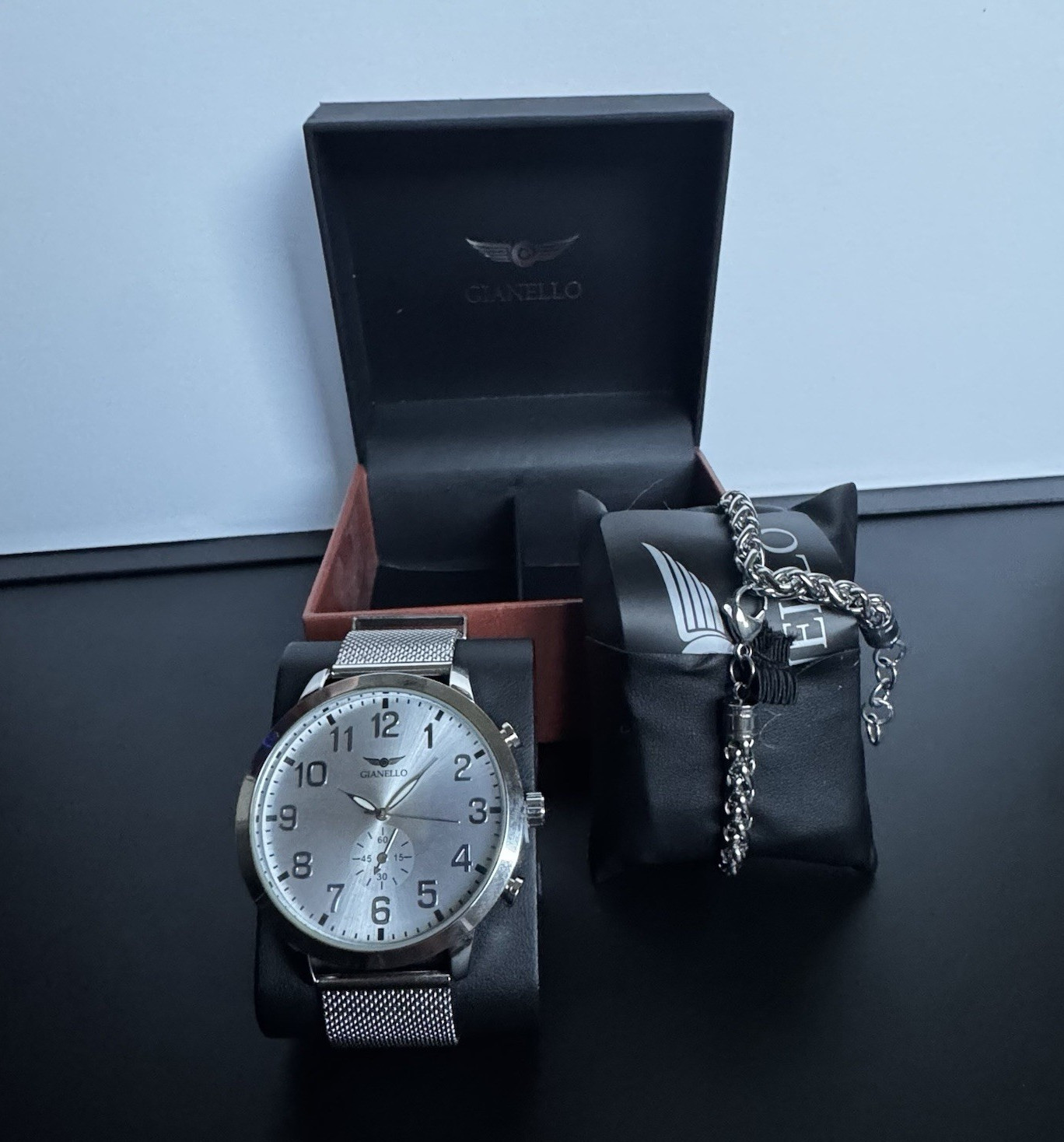 GIANELLO Men’s Silver Large Mesh Watch with Green and Silver Bracelet MSRP $495