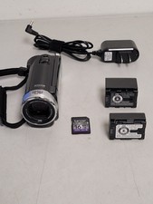 JVC Everio GZ-E200BU Full HD 1080p Camcorder 40x Zoom 2 Batteries 16gb card used