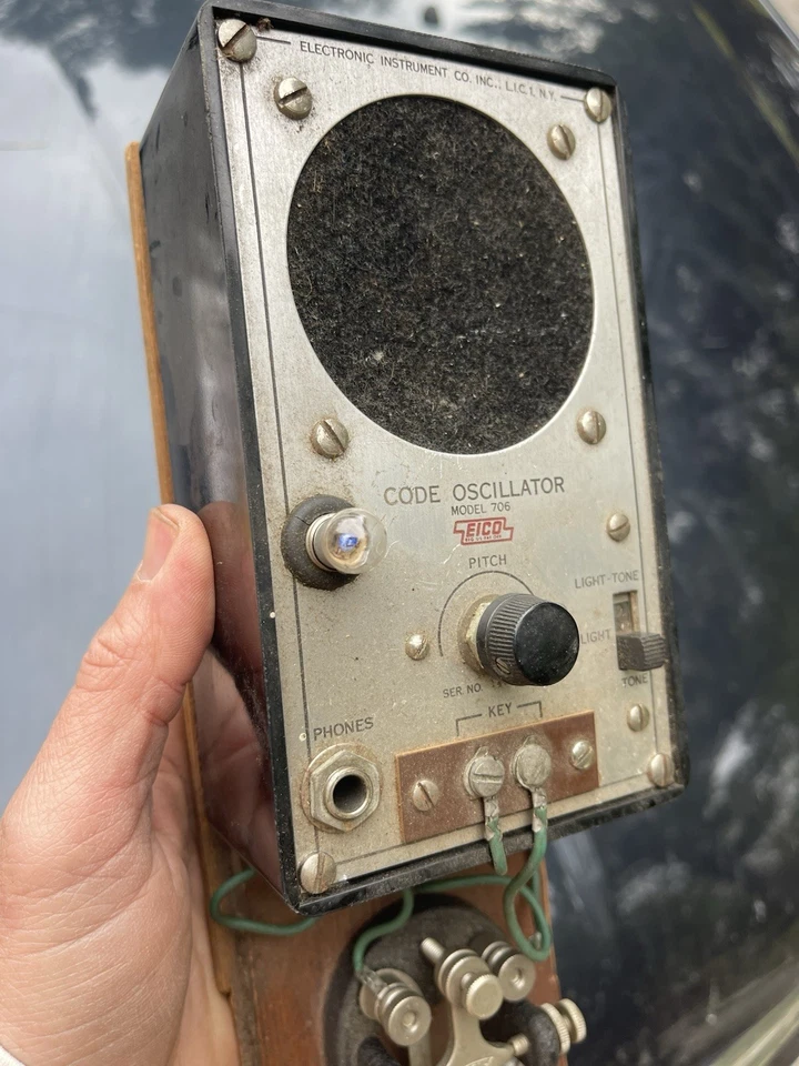 Vintage Eico 706 Code Practice Oscillator With JJ-38 Telegraph Key - Image 3 of 4
