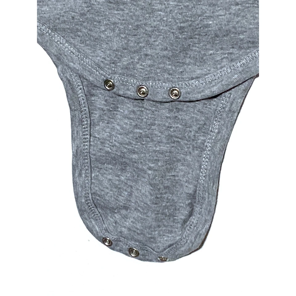 This Guy Loves The Pittsburgh Steelers Pulgares Arriba Una Pieza Bebé 6 Meses 6M Foto 4 de 4