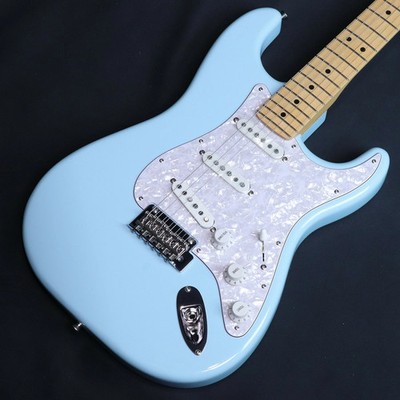 Fender Made In Japan Hybrid II FSR Stratocaster in Daphne Blue