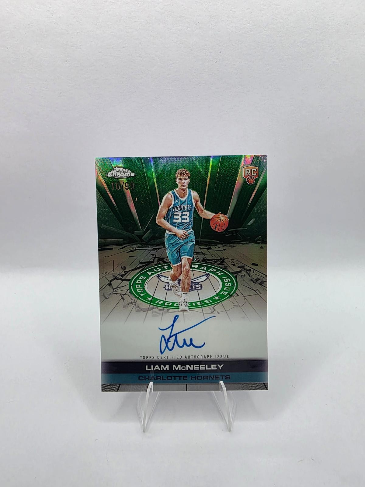 25-26 Topps Chrome #TAUR2-LMC Liam McNeeley Autograph Rookies Green Ref /99