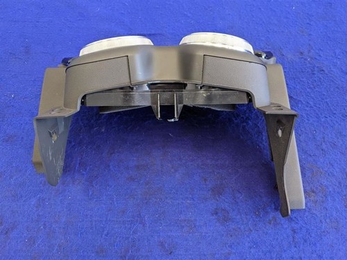 2019-2020 Chevrolet Camaro ZL1 HVAC AC Temperature Control Dual Zone CJ2 - Picture 8 of 12