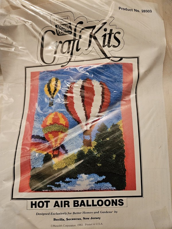 Vtg 1983 Better Homes & Gardens Latch & Hook Rug Kit Hot Air Balloons NIP