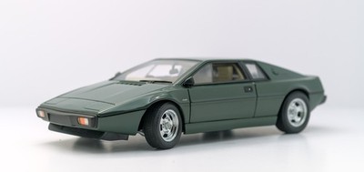 Classic 1978 Lotus Esprit Type 79 AUTOart 1:18 Diecast Model Car