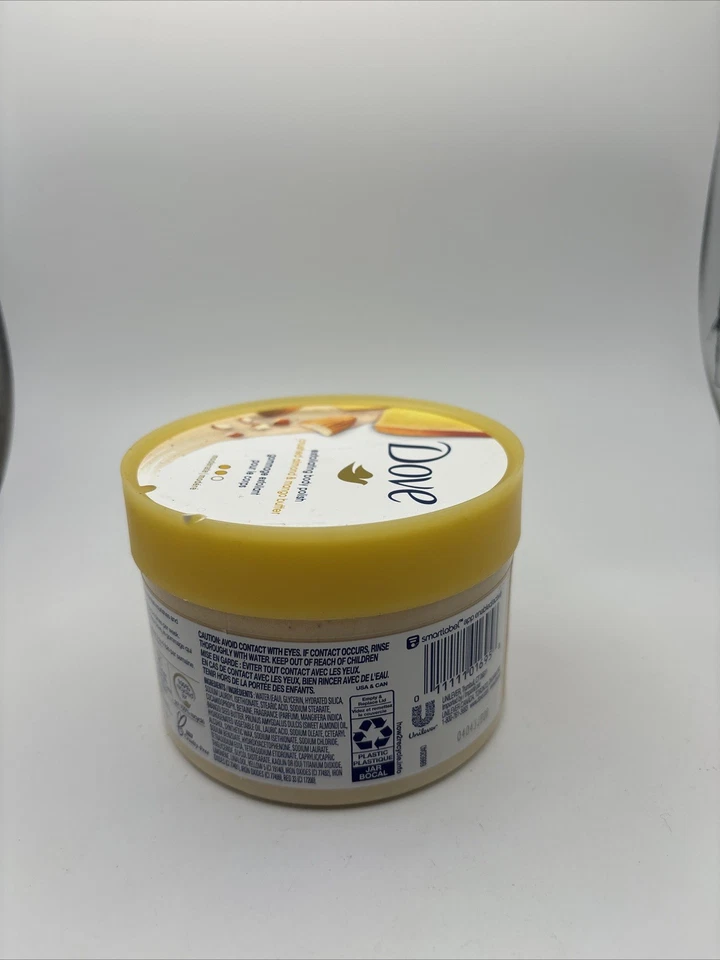 Esmalte corporal exfoliante Dove mantequilla de almendras y mango triturada 10,5 oz Foto 3 de 4