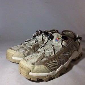 amphibian hiking shoes