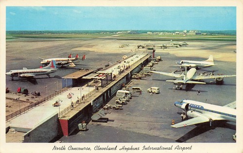 LP83 Cleveland Ohio Hopkins International Airport Flugzeug Chrom 1965 Postkarte