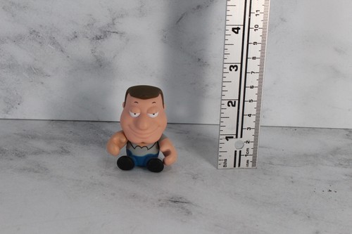 Kidrobot Family Guy Mini Series 1 - Joe Swanson - Picture 3 of 3