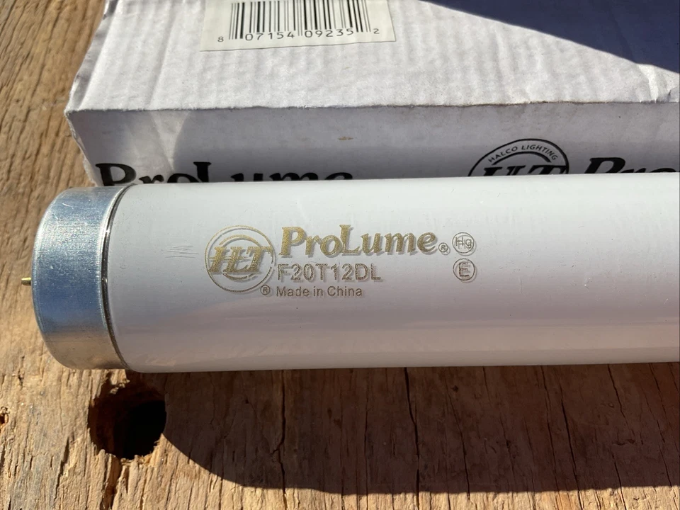 New Box Of 30 Prolume Fluorescent Lamp Bulbs F20T12DL 20W T12 6500K CRI 74 9235 - Image 2 of 3