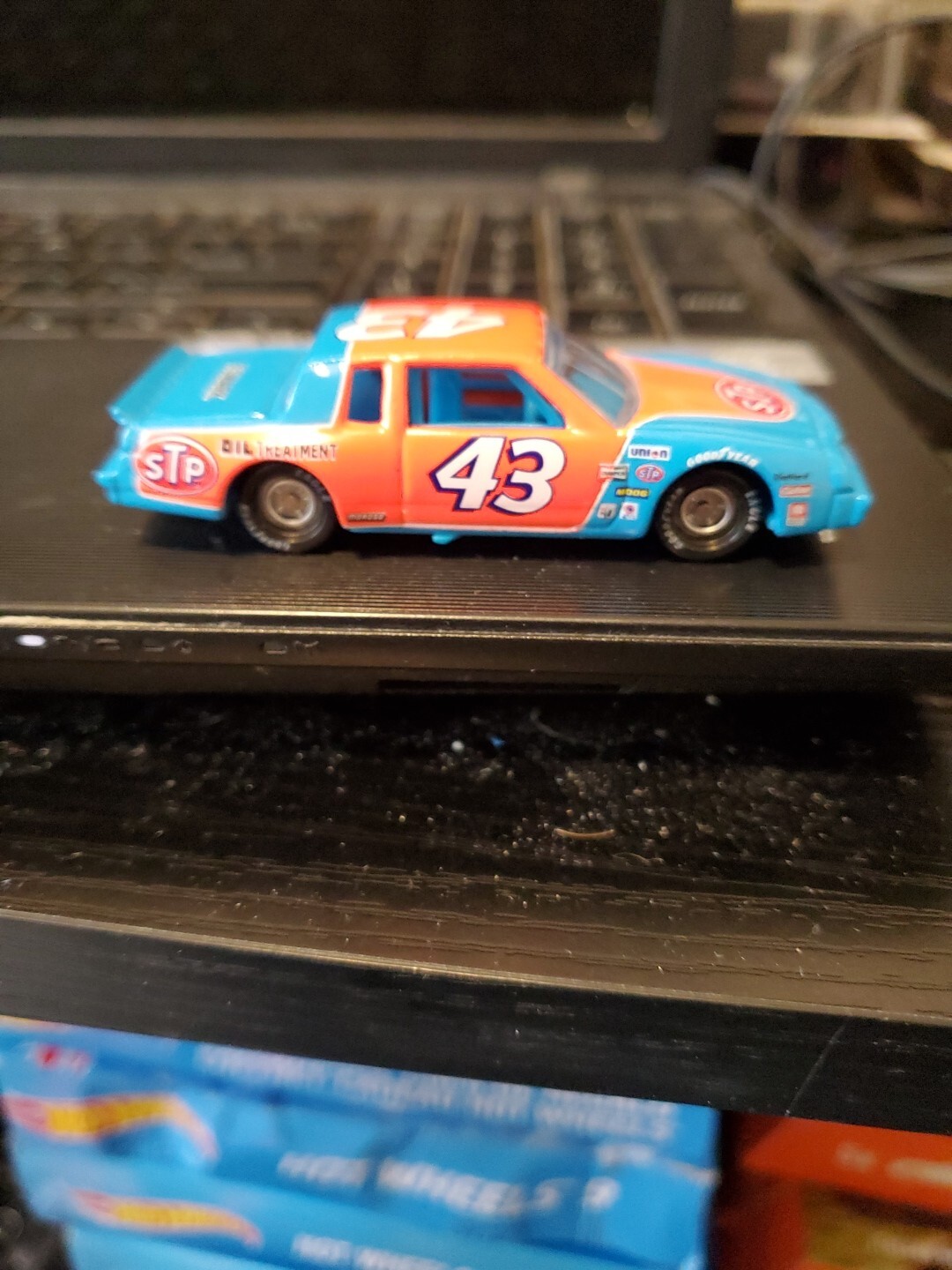 Picture 4 of 7