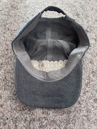 Romance Reader Hat Illumicrate - Picture 2 of 5
