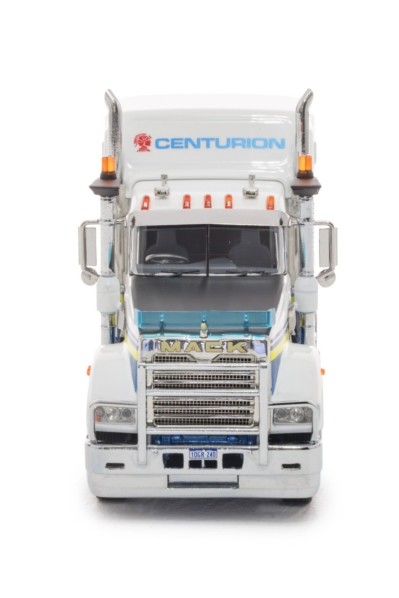 Drake Collectibles Z01594 Mack Super-liner Prime Mover Truck 6x4