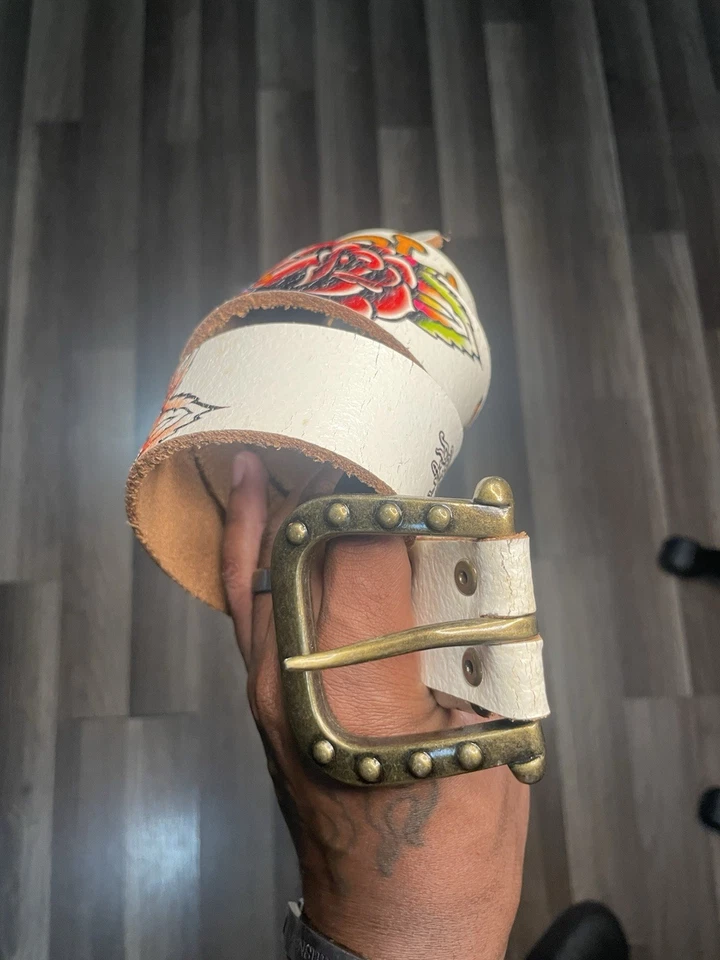 Ed Hardy Christian Audigier White Tattoo Roses Leather Belt EH3202 Sz L Vtg 90s - Image 3 of 4