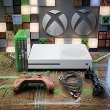 Xbox One S 500GB Console Bundle Minecraft Controller FIFA 22 COD - Read Desc