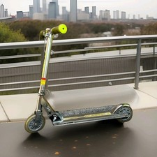 JD Bug Classic 4 Kids’ Scooter – Chrome with Green Grips – Box Included