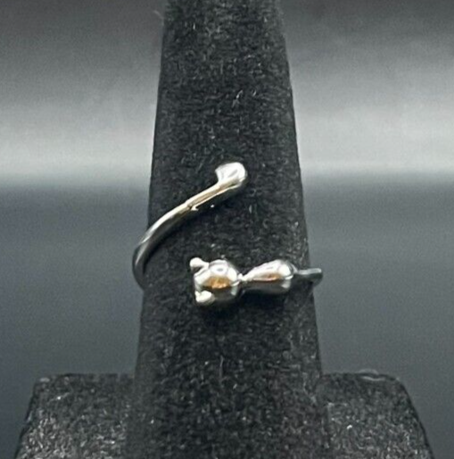 Vintage Antique Silver Tone Ring - Size 5.5