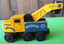 THOMAS  FRIENDS BUTCH - WOODEN SODOR HEAVY RECOVERY UNIT W/MAGNETIC LIFTING ARM