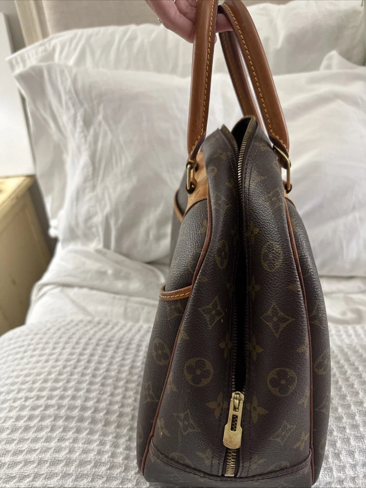 Louis VuittonMonogram Deauville. Estimated Retal + $1,000 - Image 4 of 4