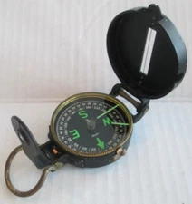 Vintage TC  Engineer Directional Compass Japan, Works Well        B54