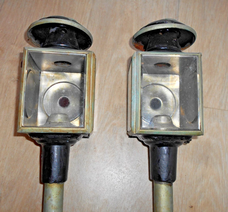 VINTAGE EDWARDIAN A PAIR LEFT & RIGHT SIDES COACH LAMPS / BUGGY LANTERNS - image 2 of 4