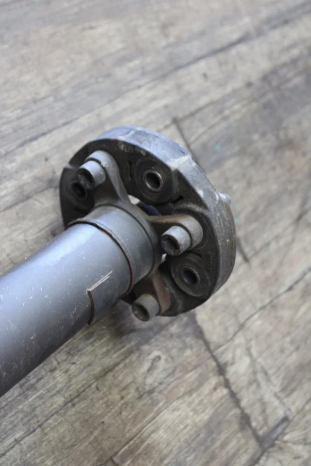 05-08 Magnum Challenger Charger 300 SRT8 6,1 L OEM eje de transmisión trasero 05037640AB Foto 3 de 4