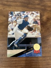 Mike Piazza 1993 Leaf Rookie Card #35 - DODGERS - FREE SH. rookie card picture