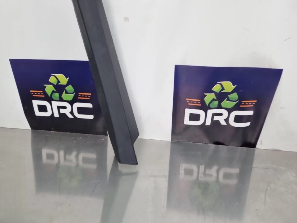 MERCEDES C220 2008-2014 4 PUERTAS BERLINA MARCO PUERTA MOLDURA PASAJERO DELANTERO A2047250171 Foto 4 de 4