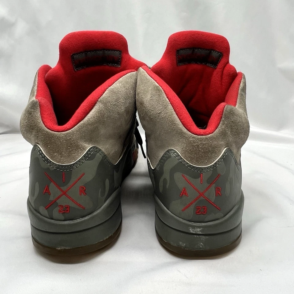 Jordan 5 Retro Camo 2017 Talla 9.5 Usado 136027-051 Sin Caja Estuco Gamuza Midtop Zapatos Foto 4 de 4
