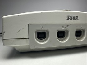SEGA Dreamcast Home Console - White Console Only HKT-3020 Turns On READ