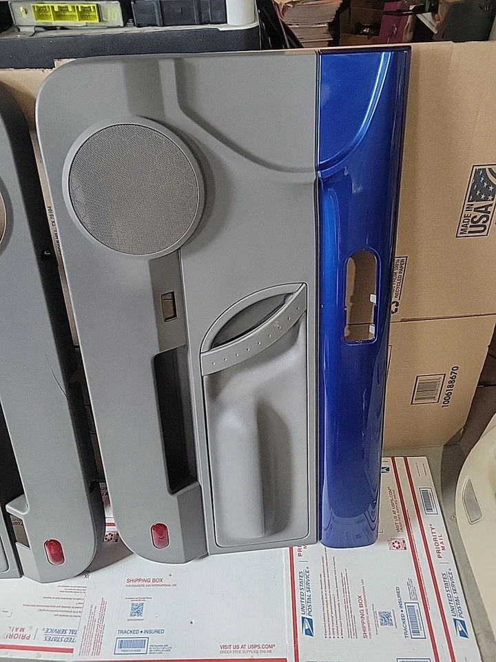 Volkswagen Beetle 1998-2010 convertible paneles de puerta de ventana eléctrica azul/gris Foto 2 de 4