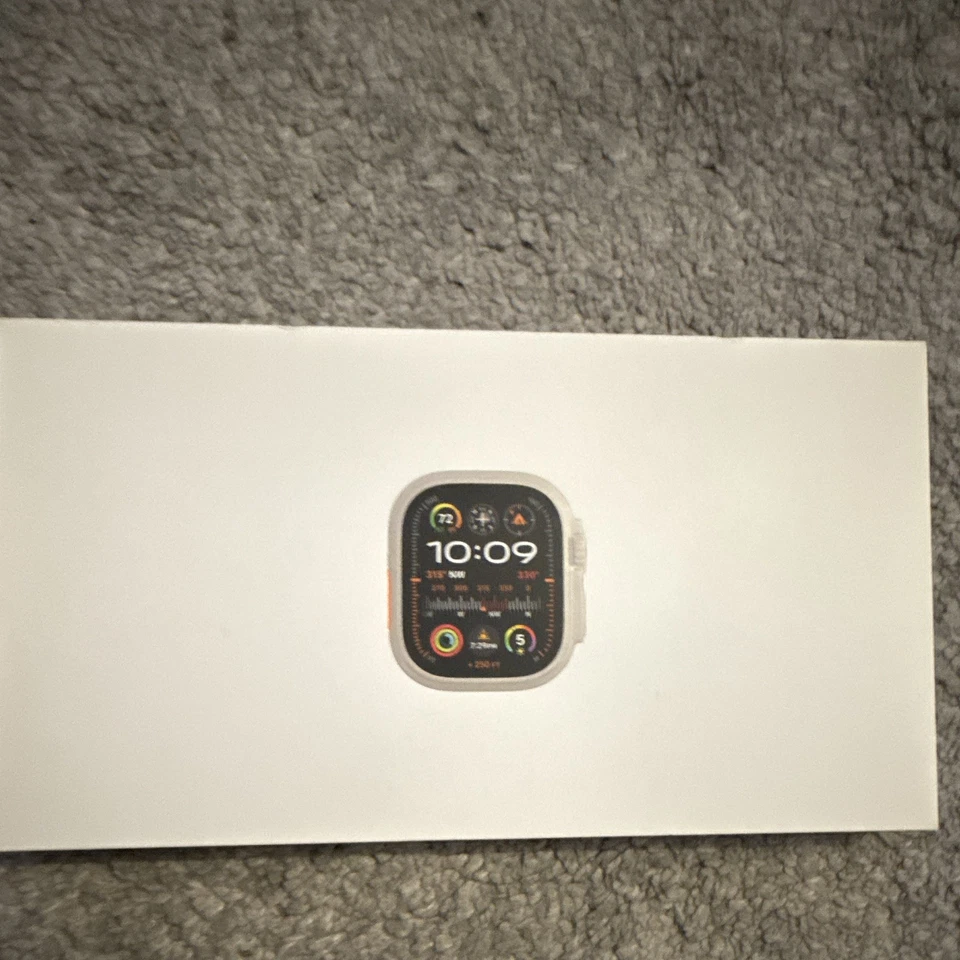 Apple Watch Ultra 2, photo 4 of 5