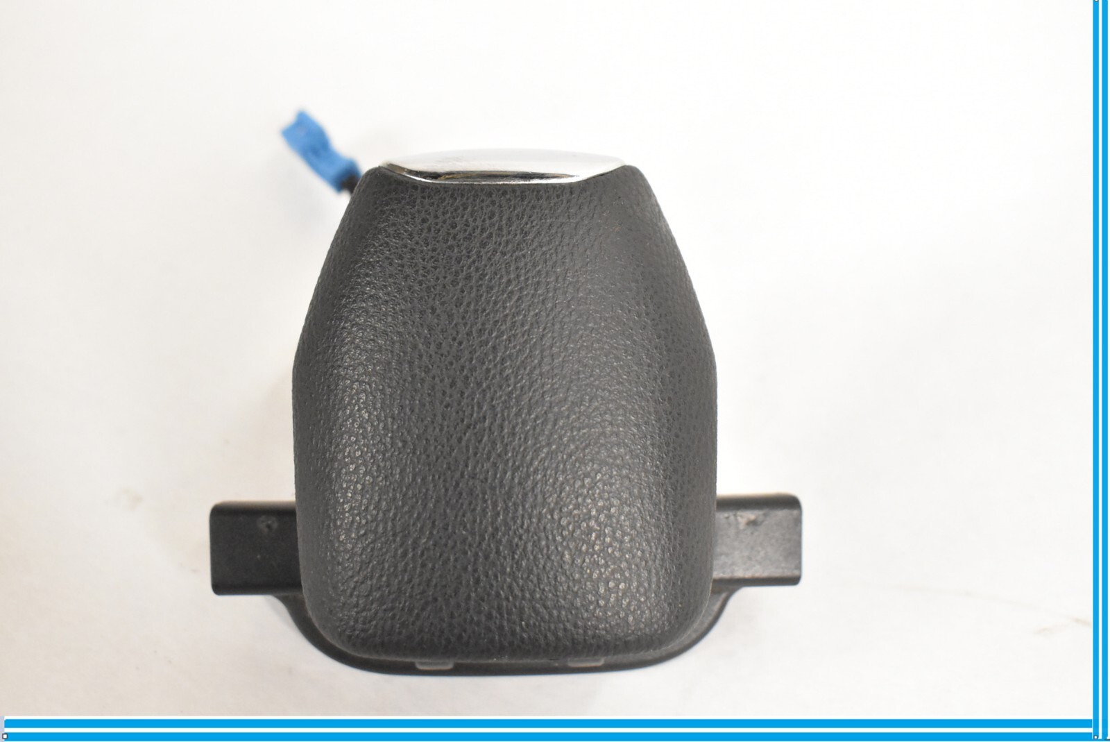 MERCEDES-BENZ E W212 CENTER CONSOLE COVER LATCH A2126800484 