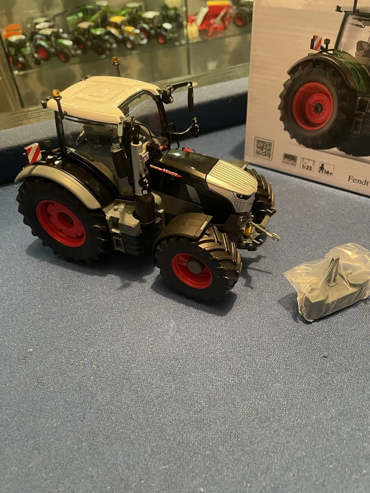 Custom Conversion 1/32 Wiking Fendt 728 Black - Image 2 of 4