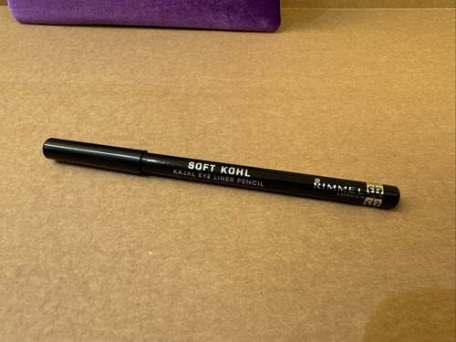 Rimmel London Collezione Velvet Revolution mascara e eye liner matita e borsa - Foto 5 di 6