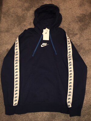 sportswear essential pullover fleece hoodie