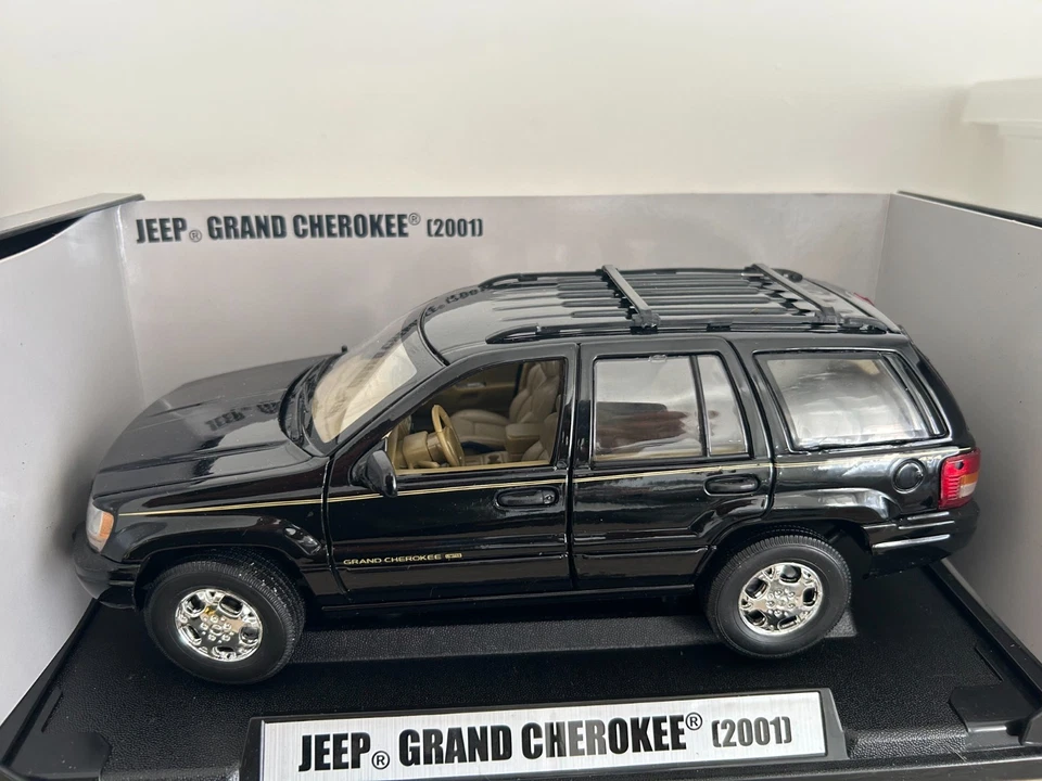 JEEP GRAND CHEROKEE 2001 MOTORMAX 1/18 - Photo 2/4