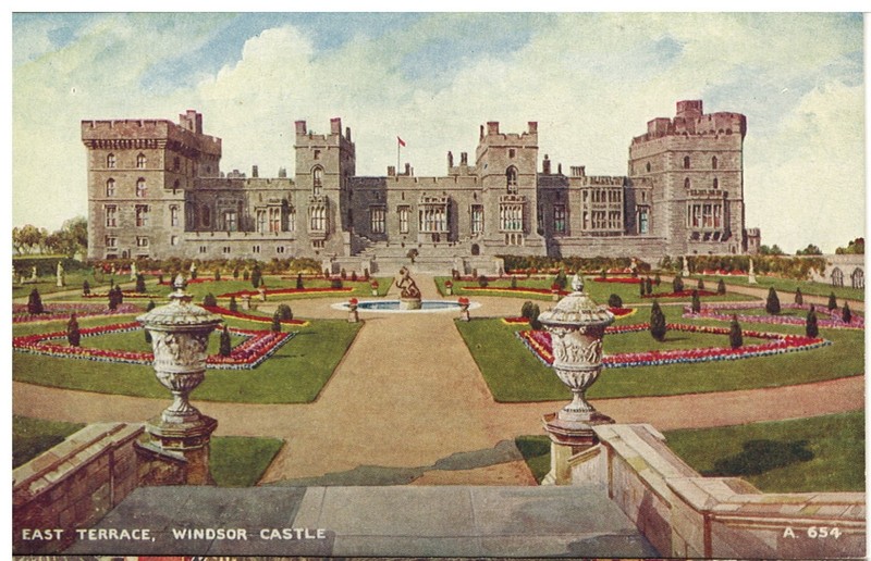 Vintage Color Postcard East Terrace Windsor Castle London  England #2239